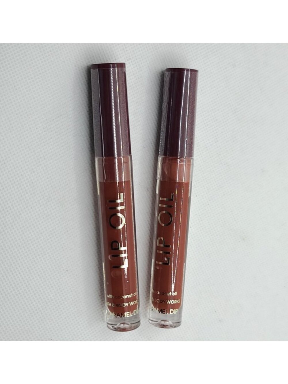 Bath & Body Works Lip Oil w Coconut Oil Caramel Dip 0.11 oz Lot of 2 NEW/Sealed